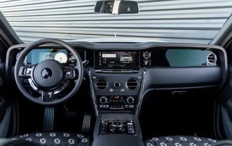 Rolls-Royce Cullinan, 2025 год, 788 000 рублей, 10 фотография