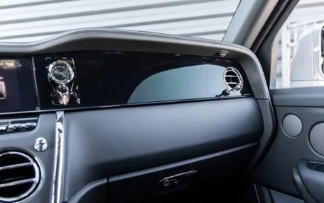 Rolls-Royce Cullinan, 2025 год, 788 000 рублей, 16 фотография