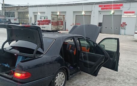 Mercedes-Benz E-Класс, 1997 год, 335 000 рублей, 5 фотография