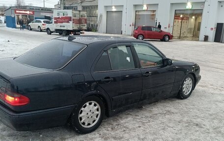 Mercedes-Benz E-Класс, 1997 год, 335 000 рублей, 12 фотография
