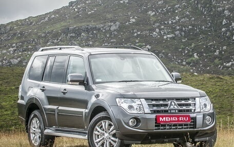 Mitsubishi Pajero IV, 2013 год, 2 050 000 рублей, 1 фотография