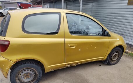 Toyota Yaris I рестайлинг, 1999 год, 180 000 рублей, 2 фотография