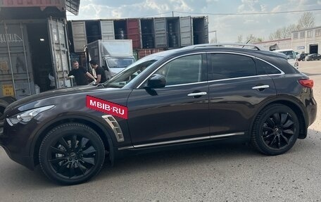 Infiniti FX II, 2011 год, 2 400 000 рублей, 2 фотография
