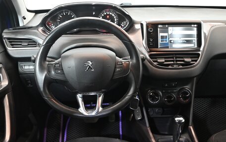 Peugeot 2008 II, 2014 год, 840 000 рублей, 13 фотография