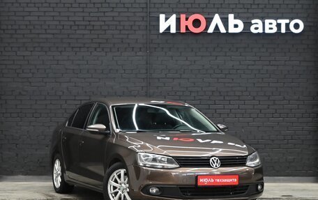 Volkswagen Jetta VI, 2013 год, 1 025 000 рублей, 4 фотография