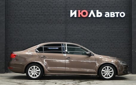Volkswagen Jetta VI, 2013 год, 1 025 000 рублей, 10 фотография
