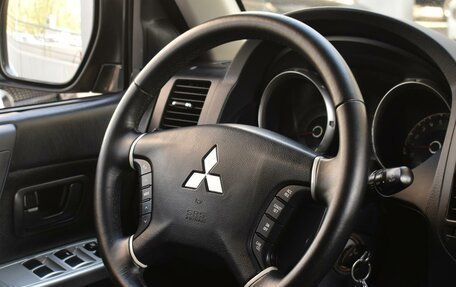 Mitsubishi Pajero IV, 2012 год, 1 395 000 рублей, 18 фотография