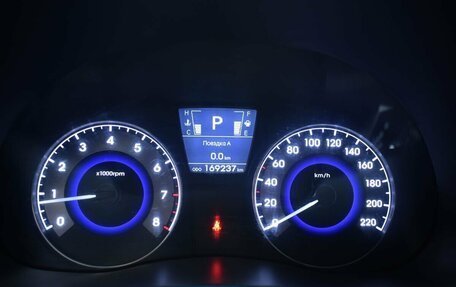 Hyundai Solaris II рестайлинг, 2012 год, 690 000 рублей, 11 фотография