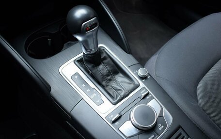 Audi A3, 2018 год, 1 700 000 рублей, 14 фотография