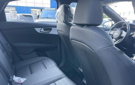 KIA K3, 2024 год, 2 400 000 рублей, 9 фотография