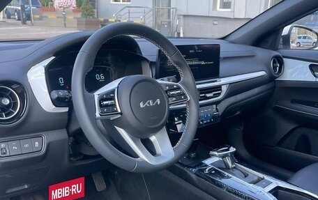 KIA K3, 2024 год, 2 400 000 рублей, 10 фотография