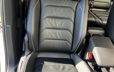 Volkswagen Tiguan II, 2018 год, 3 700 000 рублей, 8 фотография