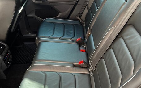 Volkswagen Tiguan II, 2018 год, 3 700 000 рублей, 18 фотография