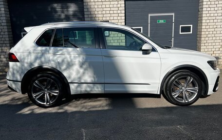 Volkswagen Tiguan II, 2018 год, 3 700 000 рублей, 28 фотография