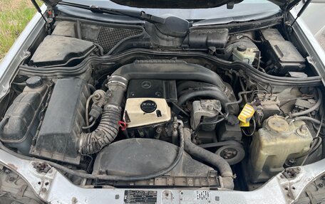 Mercedes-Benz E-Класс, 1995 год, 380 000 рублей, 15 фотография