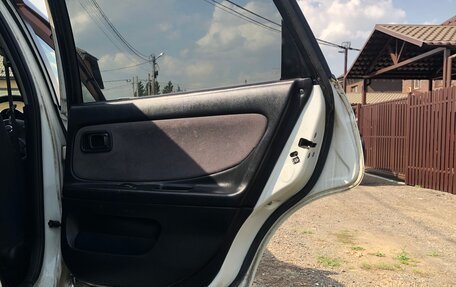 Nissan Avenir II, 2004 год, 495 000 рублей, 9 фотография