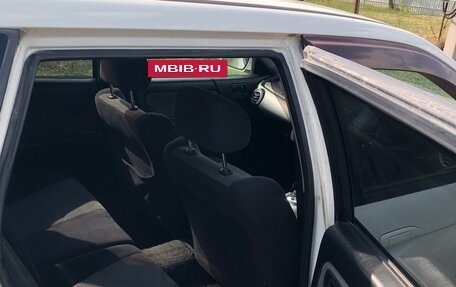 Nissan Avenir II, 2004 год, 495 000 рублей, 8 фотография