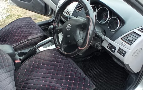 Nissan Wingroad III, 2003 год, 350 000 рублей, 3 фотография