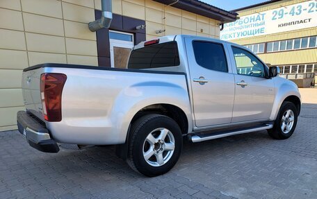 Isuzu D-Max II, 2017 год, 2 050 000 рублей, 12 фотография