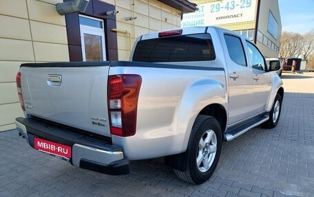 Isuzu D-Max II, 2017 год, 2 050 000 рублей, 11 фотография