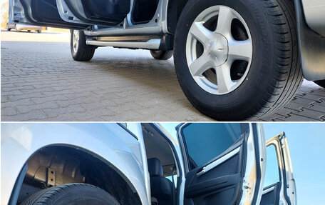 Isuzu D-Max II, 2017 год, 2 050 000 рублей, 30 фотография