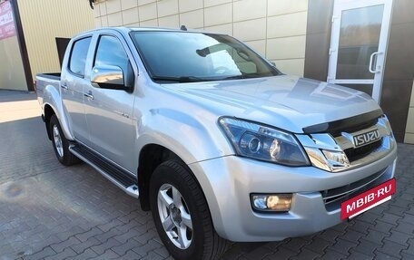 Isuzu D-Max II, 2017 год, 2 050 000 рублей, 17 фотография