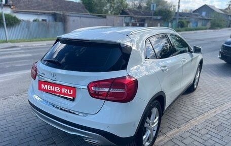 Mercedes-Benz GLA, 2015 год, 2 090 000 рублей, 11 фотография