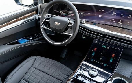 Cadillac Escalade V, 2024 год, 25 000 000 рублей, 13 фотография