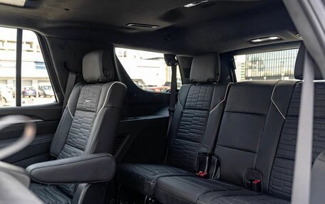Cadillac Escalade V, 2024 год, 25 000 000 рублей, 24 фотография