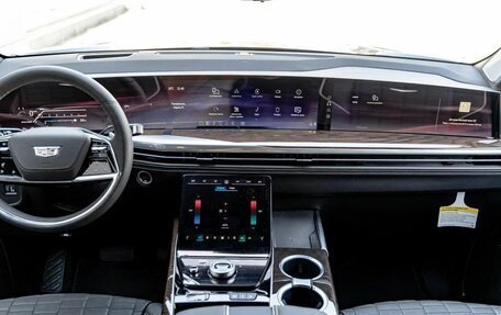 Cadillac Escalade V, 2024 год, 25 000 000 рублей, 14 фотография
