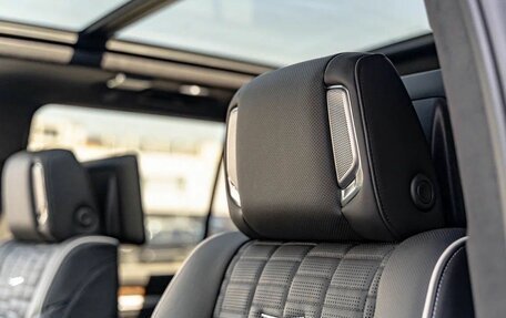 Cadillac Escalade V, 2024 год, 25 000 000 рублей, 19 фотография