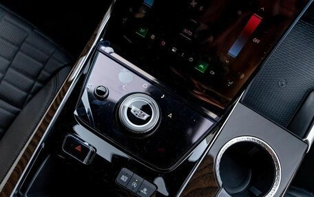 Cadillac Escalade V, 2024 год, 25 000 000 рублей, 29 фотография