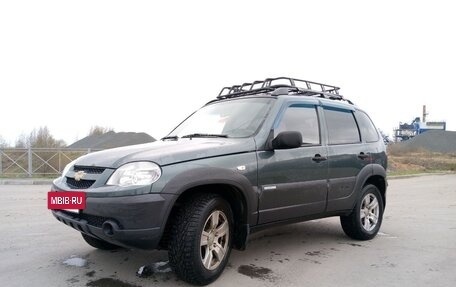 Chevrolet Niva I рестайлинг, 2011 год, 470 000 рублей, 2 фотография