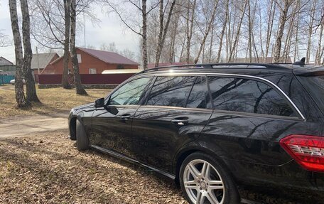 Mercedes-Benz E-Класс, 2011 год, 1 720 000 рублей, 7 фотография