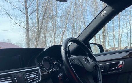 Mercedes-Benz E-Класс, 2011 год, 1 720 000 рублей, 14 фотография