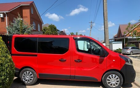 Opel Vivaro B, 2016 год, 2 170 000 рублей, 18 фотография