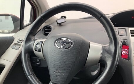 Toyota Yaris III рестайлинг, 2007 год, 590 000 рублей, 16 фотография