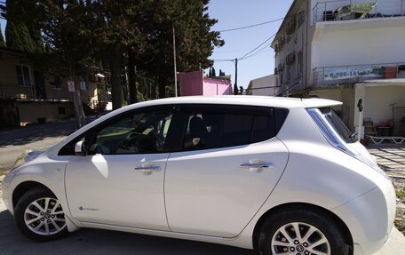 Nissan Leaf I, 2015 год, 980 000 рублей, 5 фотография