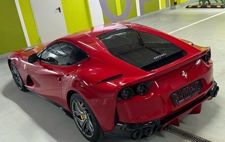Ferrari 812, 2019 год, 36 900 000 рублей, 7 фотография