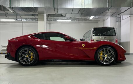 Ferrari 812, 2019 год, 36 900 000 рублей, 11 фотография