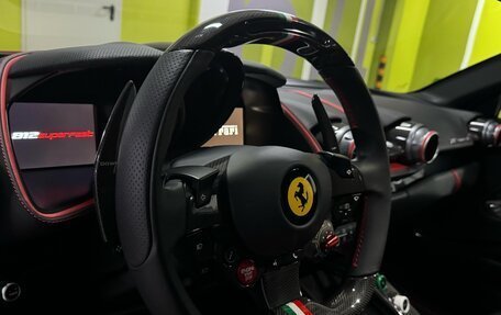 Ferrari 812, 2019 год, 36 900 000 рублей, 26 фотография