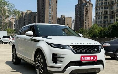 Land Rover Range Rover Evoque II, 2022 год, 2 600 000 рублей, 3 фотография