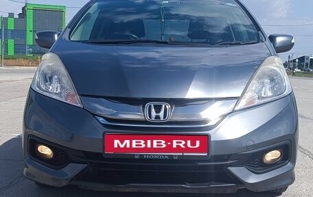 Honda Fit Shuttle I рестайлинг, 2014 год, 1 100 000 рублей, 1 фотография