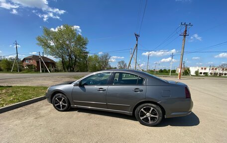 Mitsubishi Galant IX, 2004 год, 650 000 рублей, 3 фотография