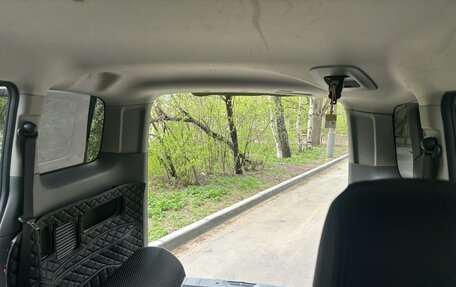Nissan NV200, 2018 год, 2 350 000 рублей, 4 фотография