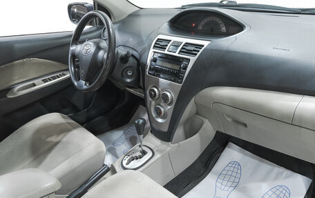 Toyota Yaris III рестайлинг, 2007 год, 699 000 рублей, 9 фотография