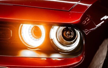Dodge Challenger III рестайлинг 2, 2020 год, 4 990 000 рублей, 3 фотография