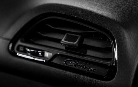 Dodge Challenger III рестайлинг 2, 2020 год, 4 990 000 рублей, 29 фотография