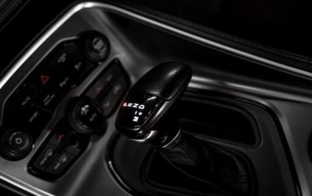 Dodge Challenger III рестайлинг 2, 2020 год, 4 990 000 рублей, 24 фотография