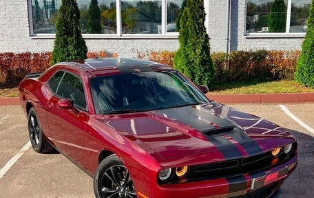 Dodge Challenger III рестайлинг 2, 2020 год, 4 990 000 рублей, 33 фотография